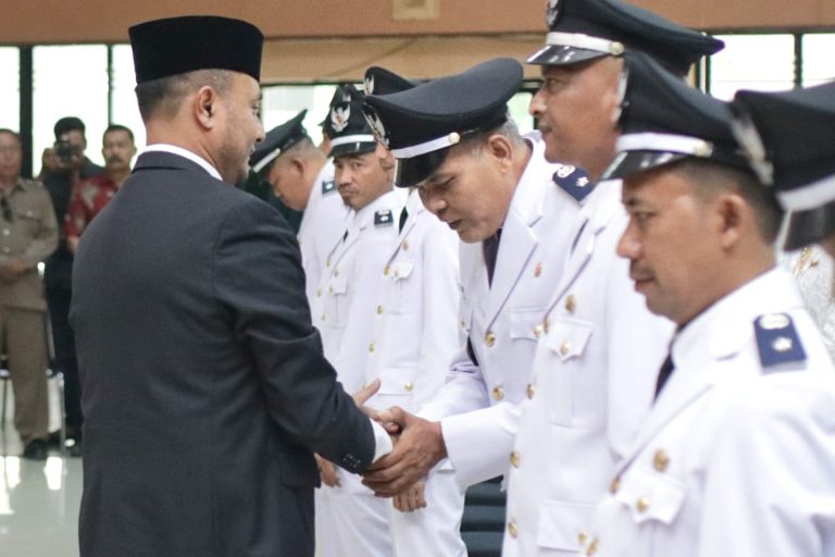 Lantik Kepala Desa, Pj. Bupati Subang Ajak Jalin Persatuan Untuk Membangun Desa