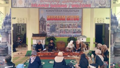 Baksos Dharma Wanita Persatuan BPK Wilayah IX Jawa Barat Disambut Upacara Adat Siraman Air Tujuh Sumur