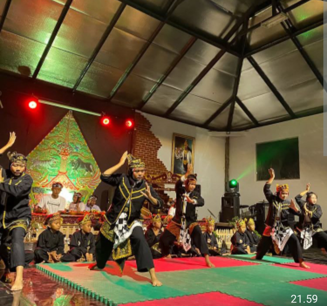 Alya, Juara Inisator Pemuda Prakarsa Bandung menjaga Budaya sejak Muda