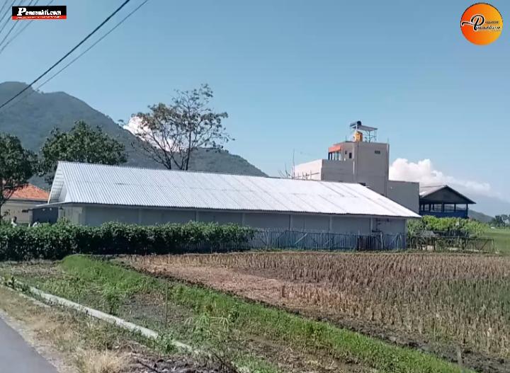 Beroperasi Dekat Kandang Ayam, Dapur MBG di Kadungora Garut Dikerumuni Lalat dan Bau Menyengat ‎