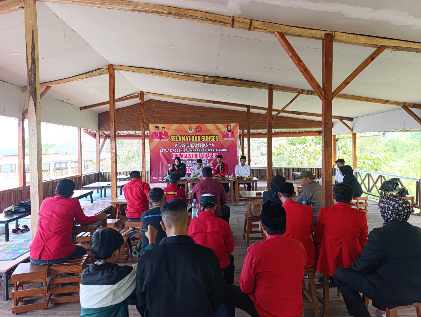 Dini Agustini, S.H.,S.Ip Resmi Dilantik Jadi Ketua DPC LBH BALINKRAS Kabupaten Garut Secara Aklamasi